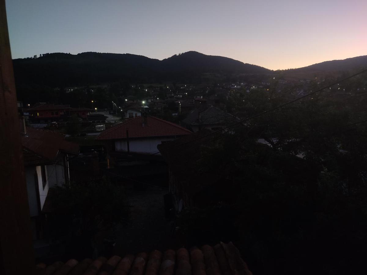 Тороманова Къща Koprivshtitsa Buitenkant foto